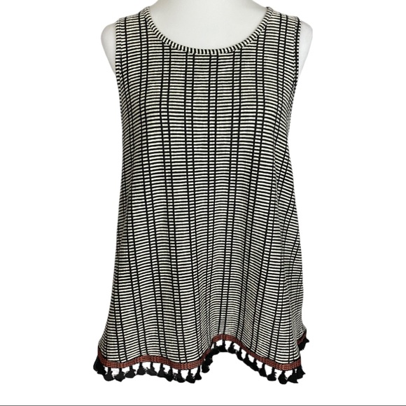 W5 Tops - W5 - ANTHROPOLOGIE | Sleeveless Embroidered Tassel Fringe Hem Tank Top